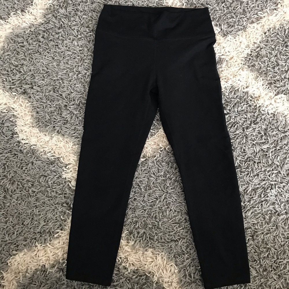 Fabletics crop pants size Medium